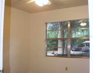 621 Nw 36th Drive - Photo Thumbnail 15