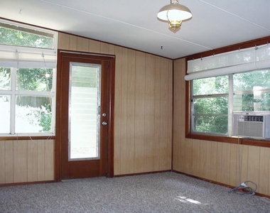 621 Nw 36th Drive - Photo Thumbnail 10