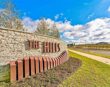 2269 Mystic Maze Lane - Photo Thumbnail 11