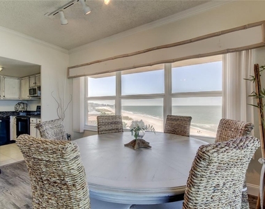 880 Mandalay Avenue - Photo Thumbnail 15