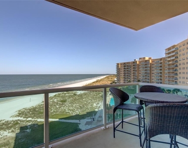 880 Mandalay Avenue - Photo Thumbnail 26