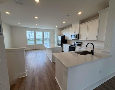 15038 Groveside Road - Photo Thumbnail 6
