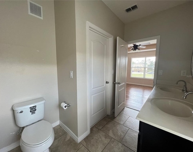 2137 Betsy Ross Lane - Photo Thumbnail 19