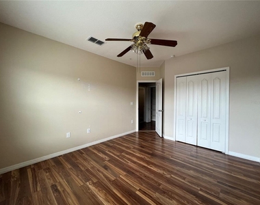 2137 Betsy Ross Lane - Photo Thumbnail 17