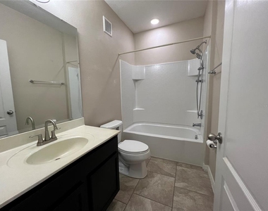 2137 Betsy Ross Lane - Photo Thumbnail 26