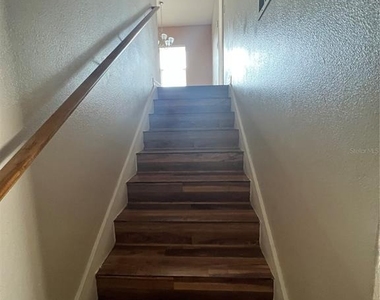 2137 Betsy Ross Lane - Photo Thumbnail 6