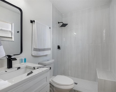 905 Spring Creek Drive - Photo Thumbnail 13