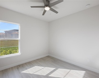 208 Snowy Orchid Way - Photo Thumbnail 26