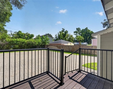 1225 E Amelia Street - Photo Thumbnail 25
