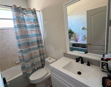 1504 Lake Thomas Loop - Photo Thumbnail 7