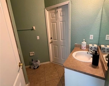 1504 Lake Thomas Loop - Photo Thumbnail 6