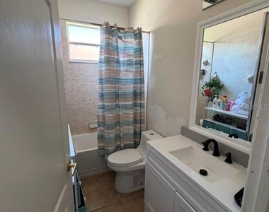 1504 Lake Thomas Loop - Photo Thumbnail 9