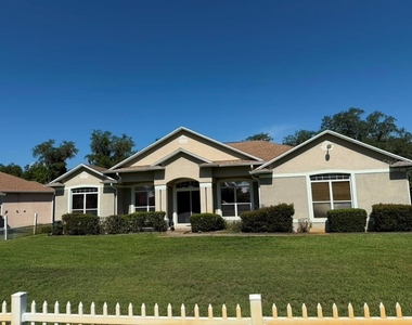 1504 Lake Thomas Loop - Photo Thumbnail 11