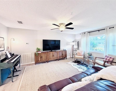 4033 W 13 - Photo Thumbnail 16