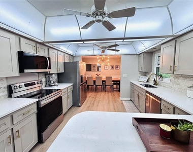 4033 W 13 - Photo Thumbnail 12