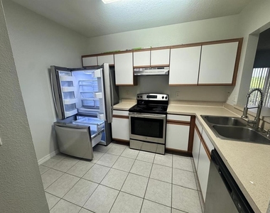 6411 Cypressdale Drive - Photo Thumbnail 3