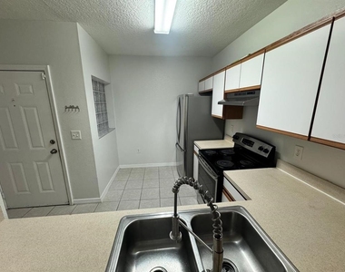 6411 Cypressdale Drive - Photo Thumbnail 4