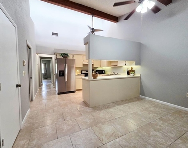 104 Mayfair Place Sw - Photo Thumbnail 4