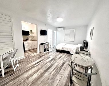 935 S Atlantic Ave - Photo Thumbnail 4