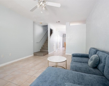 3860 Sw 20th Avenue - Photo Thumbnail 3