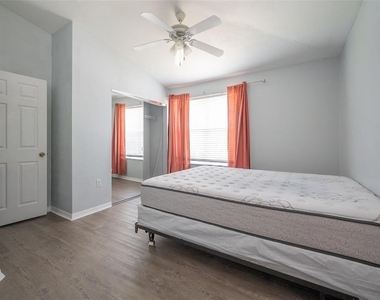 3860 Sw 20th Avenue - Photo Thumbnail 16
