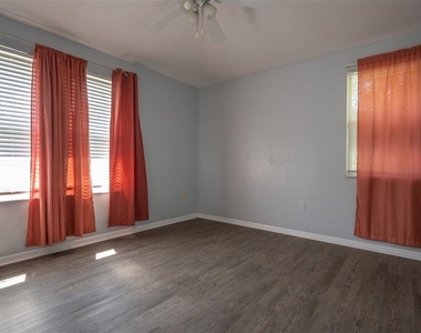 3860 Sw 20th Avenue - Photo Thumbnail 18