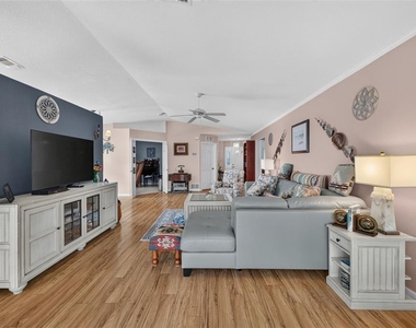 1019 Eagles Landing - Photo Thumbnail 6