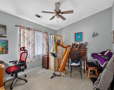 1019 Eagles Landing - Photo Thumbnail 26