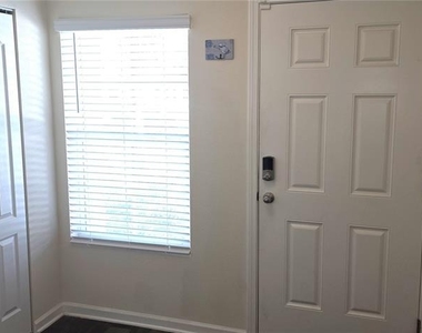16 Pinnacle Place - Photo Thumbnail 4