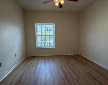 23500 Walden Center Drive - Photo Thumbnail 10