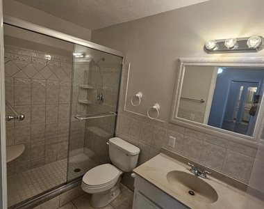 5103 34th Street W - Photo Thumbnail 7