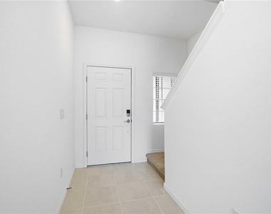 11731 Glenside Terrace - Photo Thumbnail 3