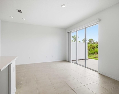 11731 Glenside Terrace - Photo Thumbnail 14