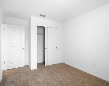 11731 Glenside Terrace - Photo Thumbnail 22