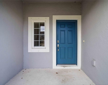 11731 Glenside Terrace - Photo Thumbnail 2