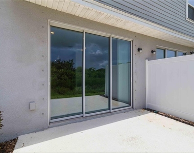 11731 Glenside Terrace - Photo Thumbnail 36