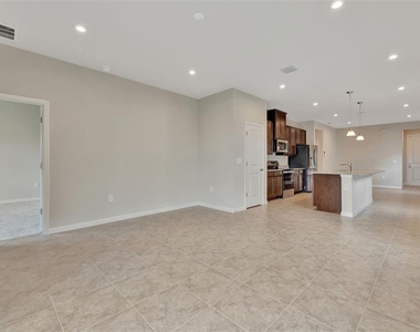 4525 Pippin Lane - Photo Thumbnail 9
