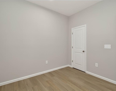 4525 Pippin Lane - Photo Thumbnail 21