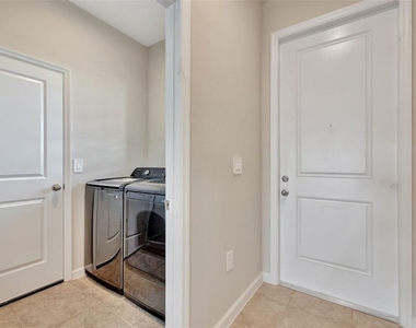 4525 Pippin Lane - Photo Thumbnail 22