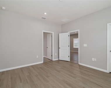 4525 Pippin Lane - Photo Thumbnail 5