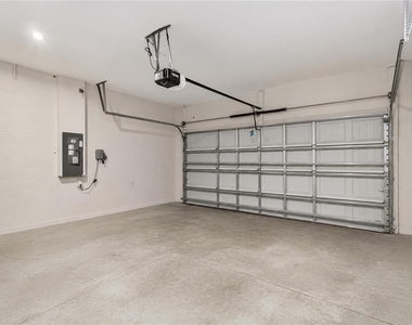 4525 Pippin Lane - Photo Thumbnail 32