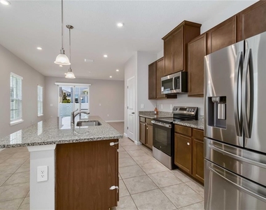 4525 Pippin Lane - Photo Thumbnail 10