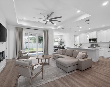 3090 Quarter Street - Photo Thumbnail 6