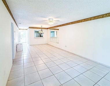 2604 Woodgate Lane - Photo Thumbnail 5