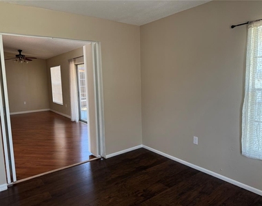 3908 41st Street W - Photo Thumbnail 8