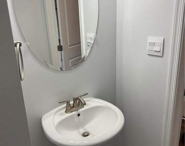 1077 Turnstone Drive - Photo Thumbnail 9