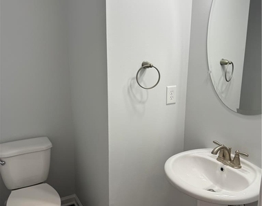 1077 Turnstone Drive - Photo Thumbnail 8