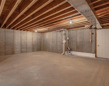 6608 Mine Drive - Photo Thumbnail 30
