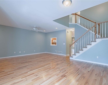 6608 Mine Drive - Photo Thumbnail 16
