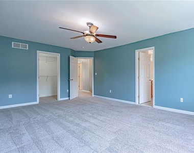 6608 Mine Drive - Photo Thumbnail 18